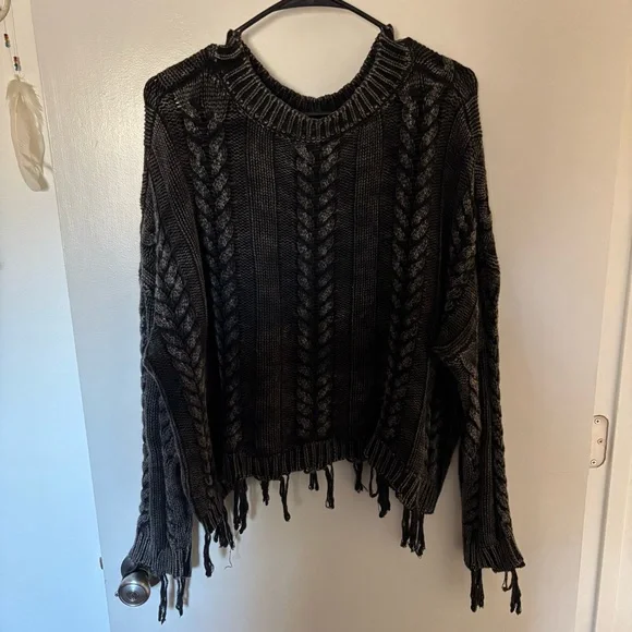 HYFVE Charcoal Cable Knit Sweater - Picture 1 of 4